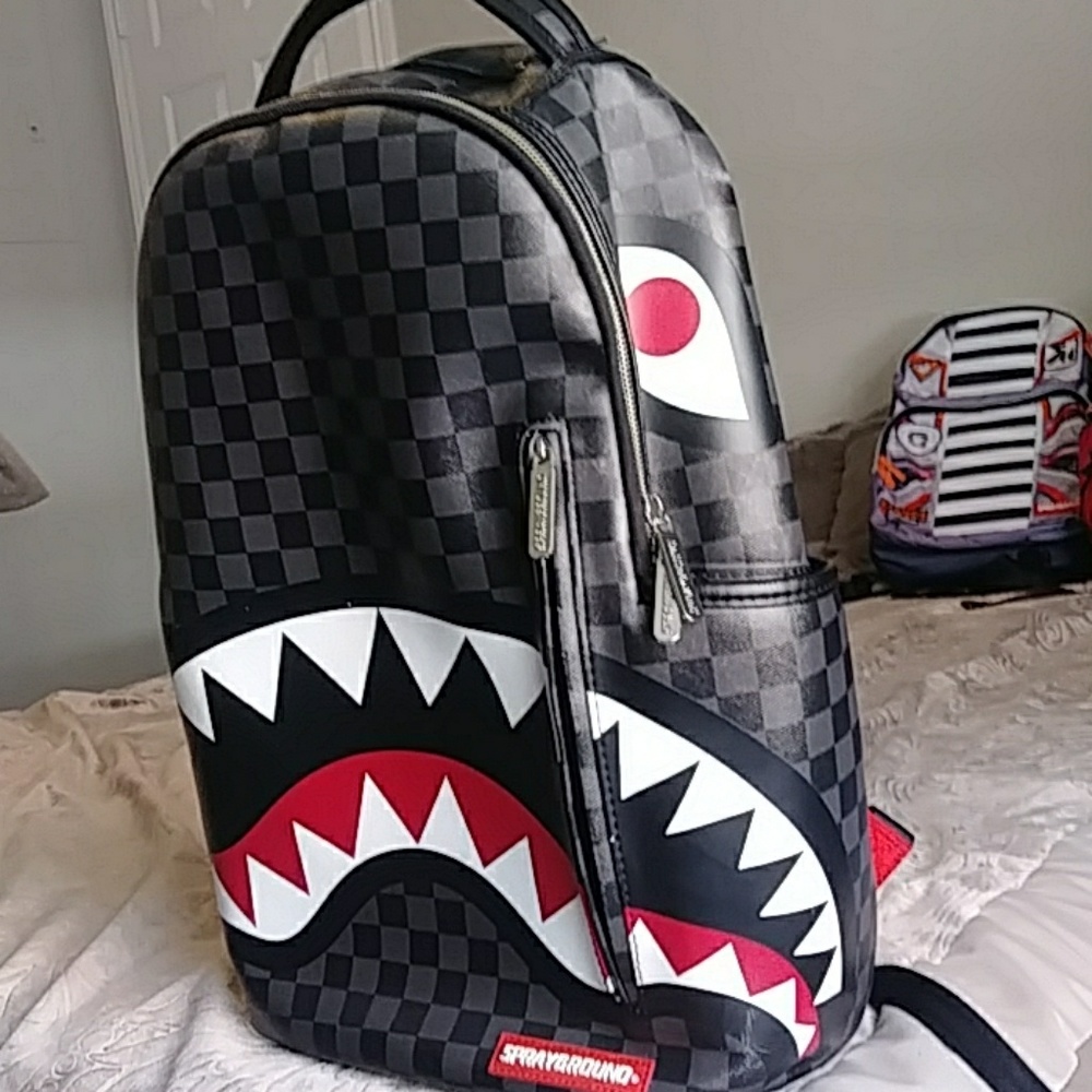 Sprayground Sharks In Paris (used) SOLD OUT